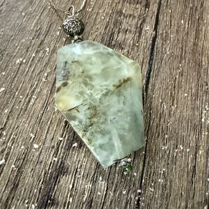 Prehnite/Agate Stone Necklace